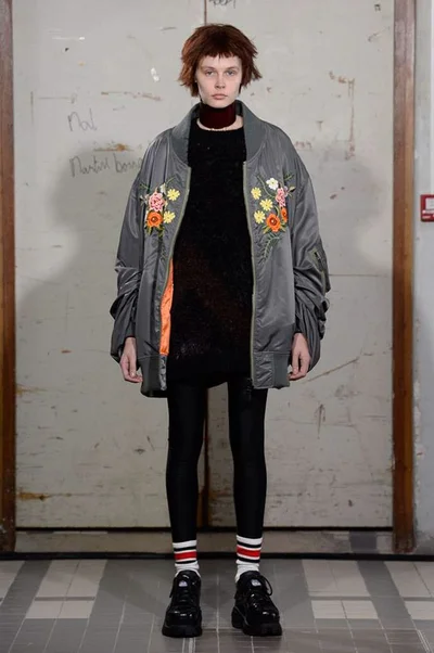 Look 40